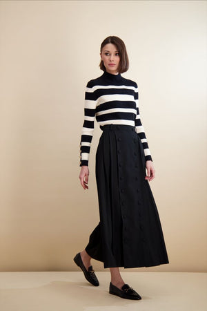 BUTTON FRONT PLEATED SKIRT LONG-BLACK